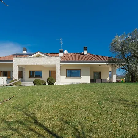Vescovado In Casa Villa *